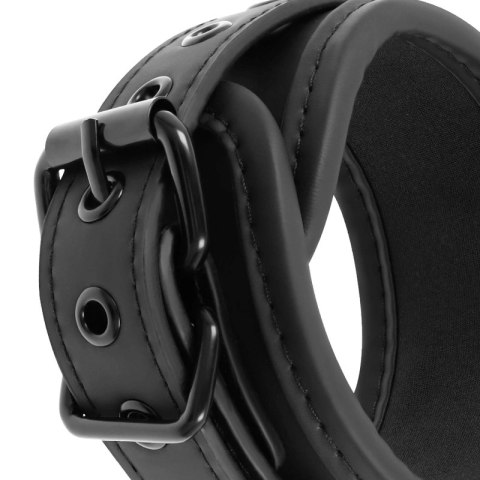 Fetish Submissive Zestaw Kajdanek i Pasow z Neoprenową Podszewką FETISH SUBMISSIVE