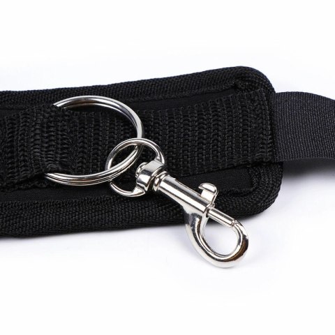 Ohmama Fetish - Uniwersalne mankiety na nadgarstki z przyssawką, regulowane OHMAMA