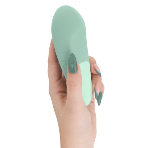 Womanizer Vibe Lay-On Sage - cichy model z technologią UltraWave, IPX7 WOMANIZER