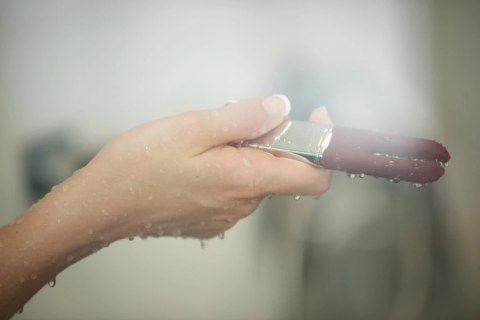 Crave Duet Classic Crimson - Intymny masażer z podwojnym systemem wibracji