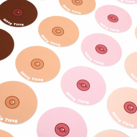 Tease & Please Hitty Titty Gra Karciana - Zestaw Imprezowy z Dzwonkiem